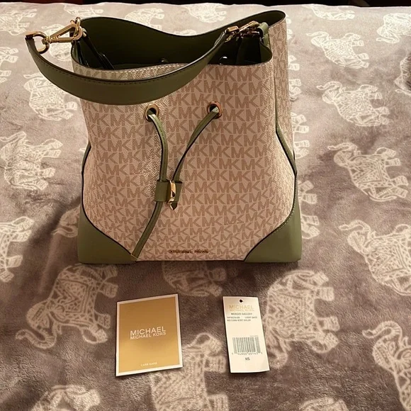 Michael Kors Bags Michael Kors Mercer Gallery 3f9gz5l6b Poshmark